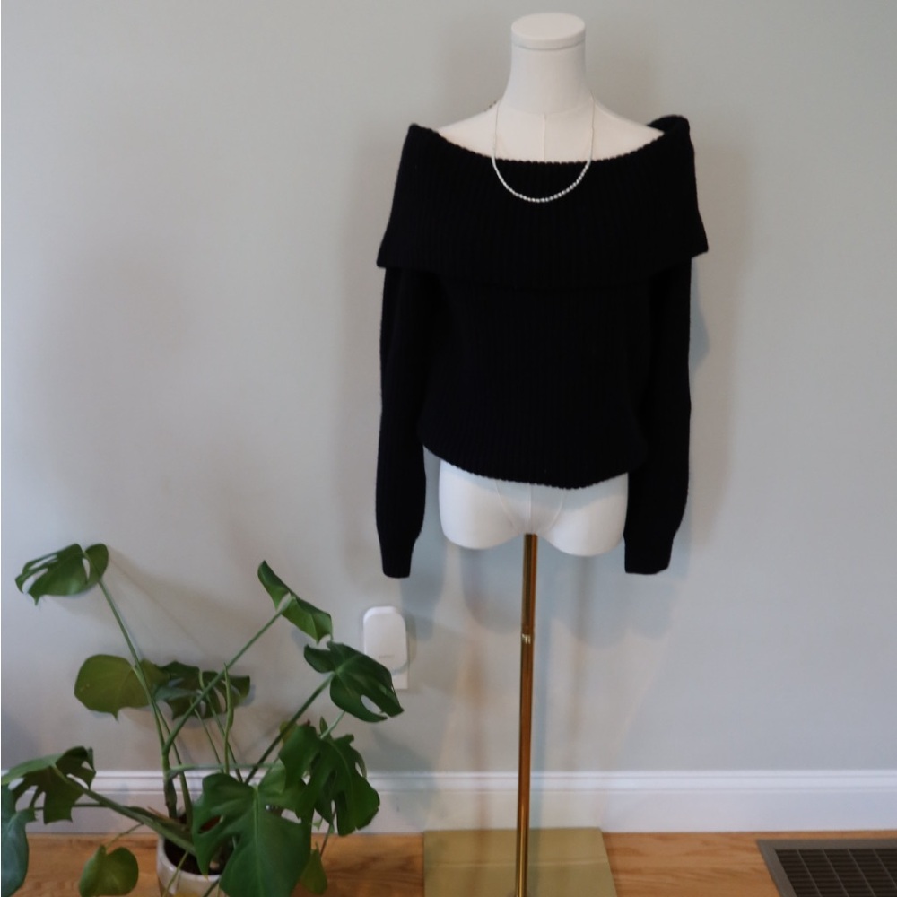 LPA Elegant Black Off-Shoulder Sweater